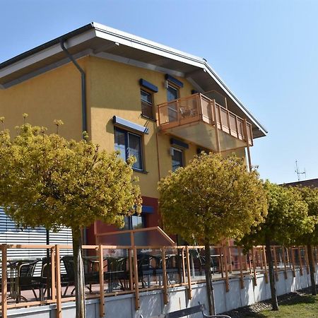 Hotel Garni "Am Hafen" Havelberg Exterior foto