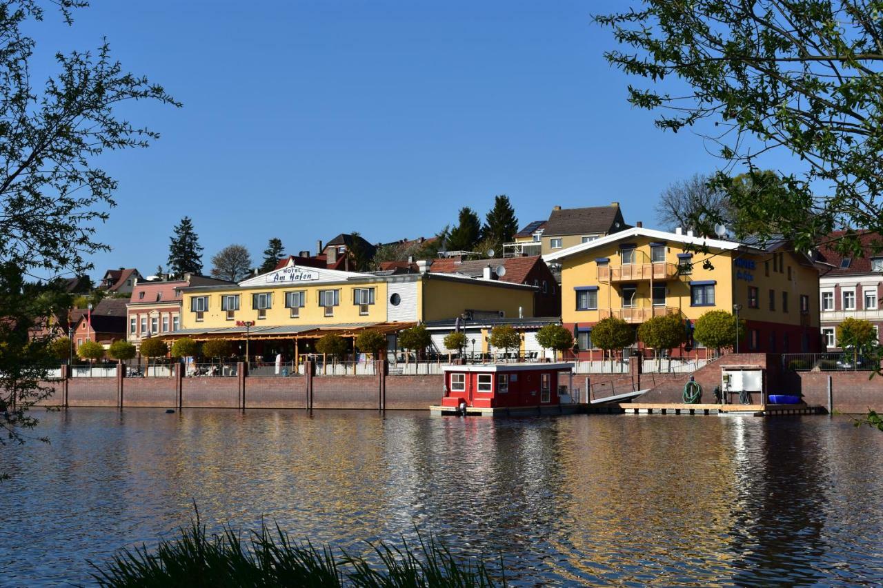 Hotel Garni "Am Hafen" Havelberg Exterior foto